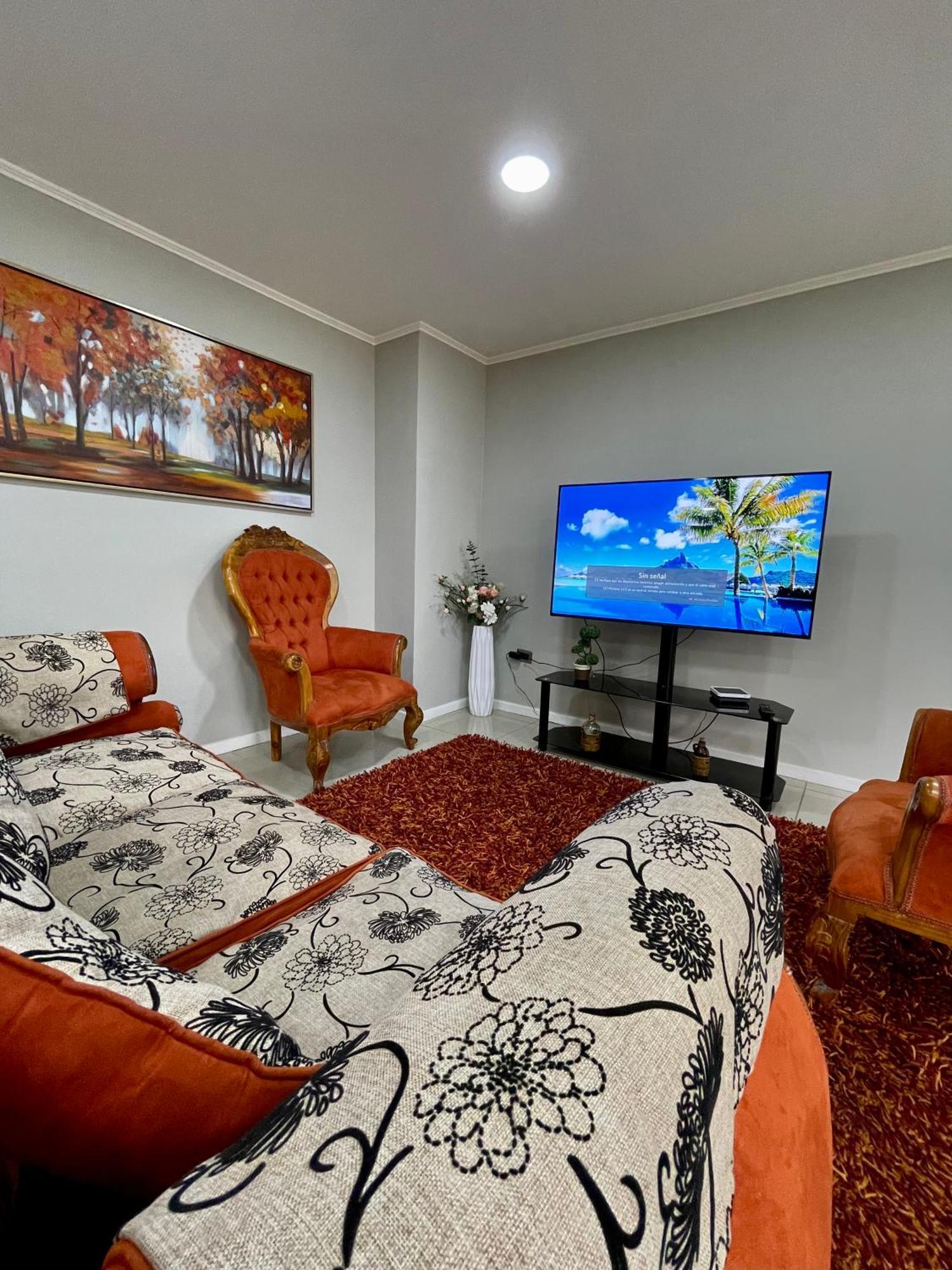 Alojamiento Rboy Las Mariposas Chillan Ngoại thất bức ảnh